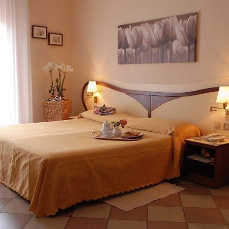 Hotel La Fenice Formigine Ngoại thất bức ảnh