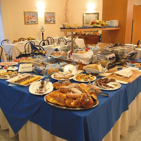Hotel La Fenice Formigine Ngoại thất bức ảnh