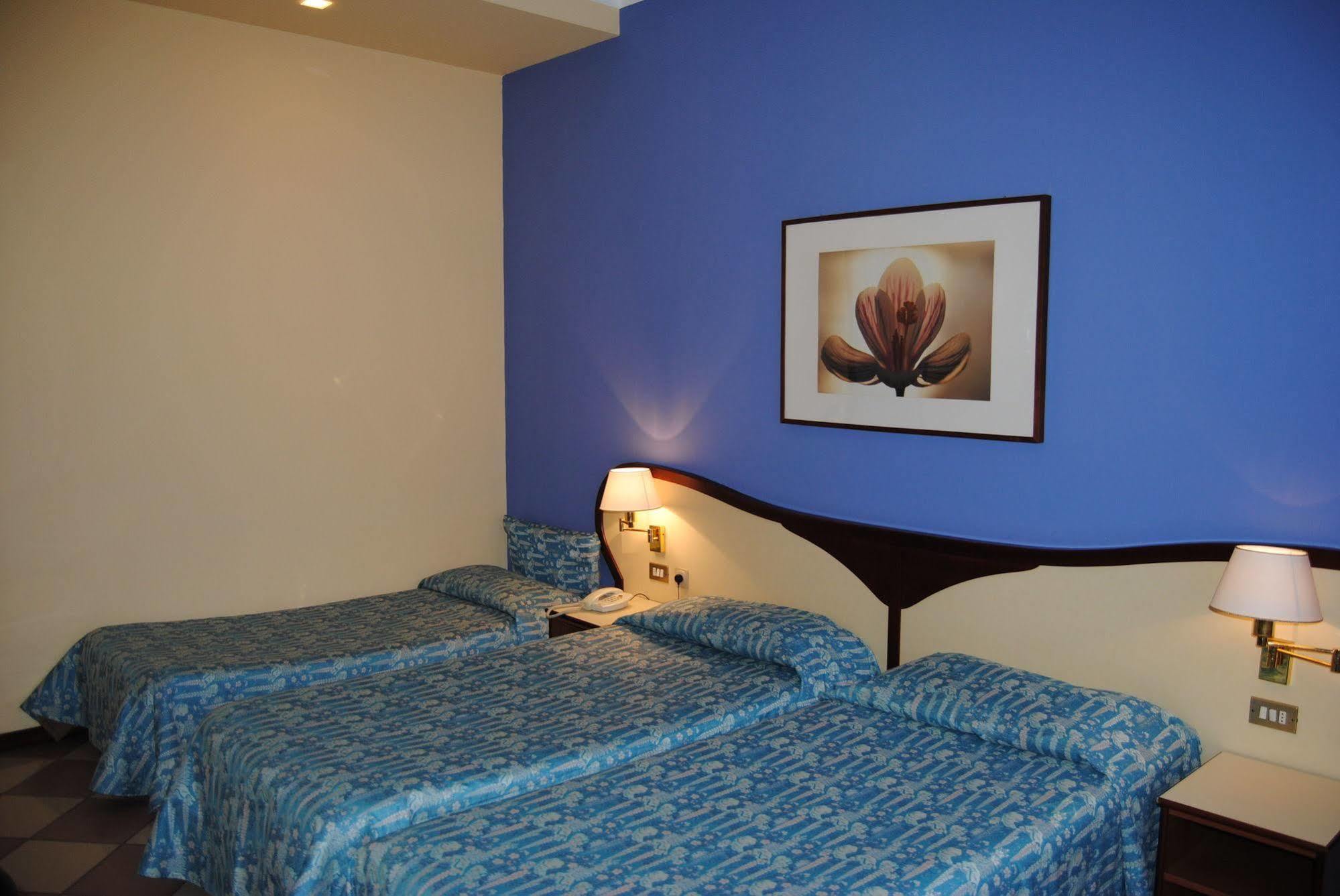Hotel La Fenice Formigine Ngoại thất bức ảnh