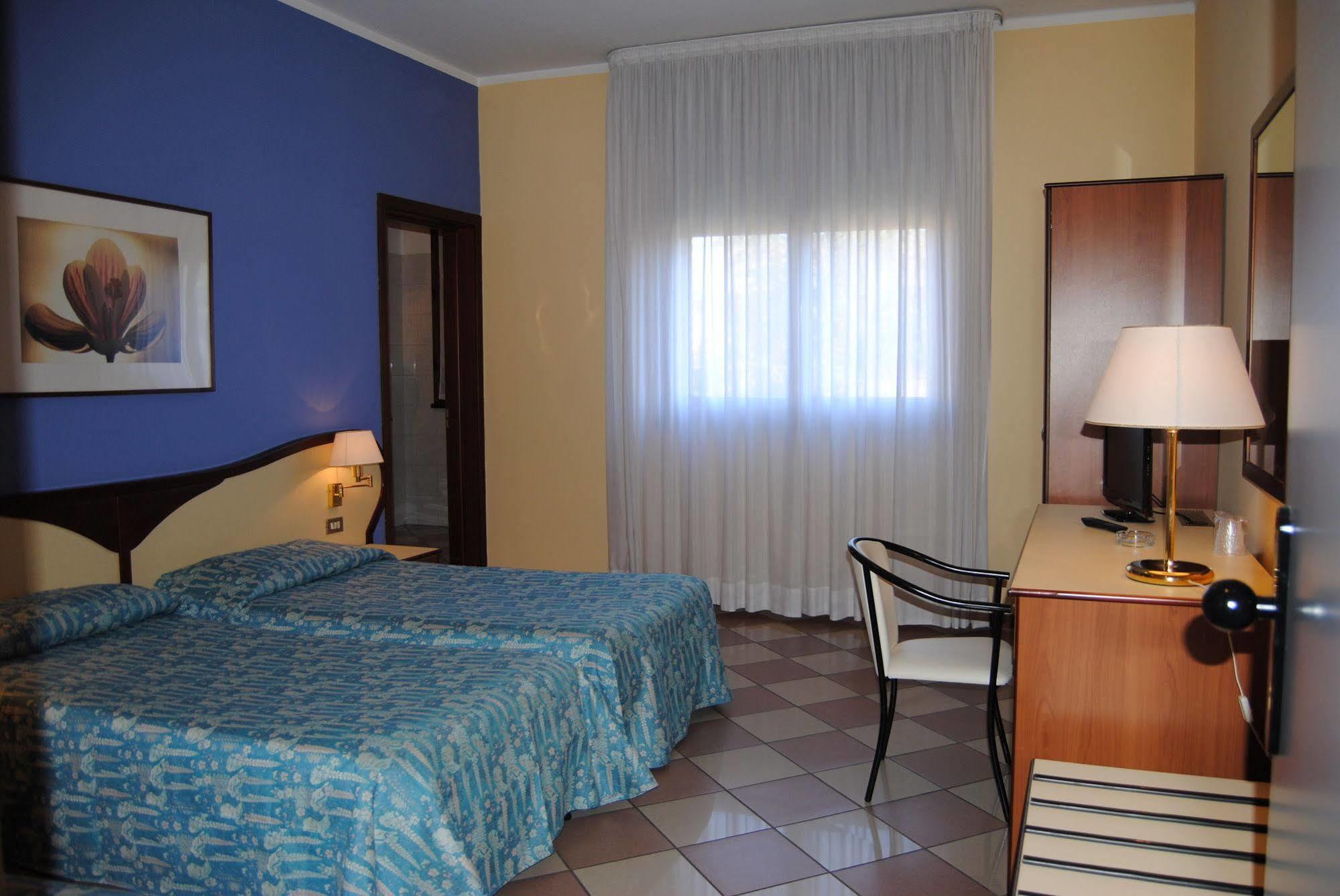 Hotel La Fenice Formigine Ngoại thất bức ảnh